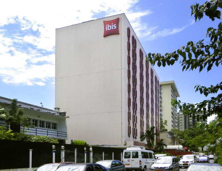 Отель Ibis Дуала Экстерьер фото
